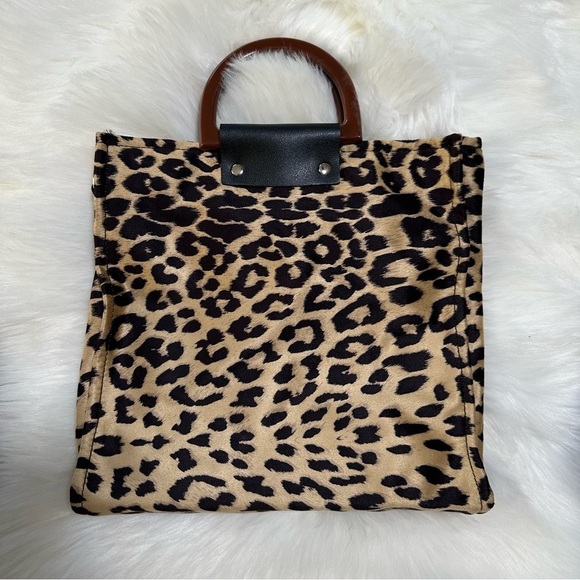 Handbags - Cheetah print purse
